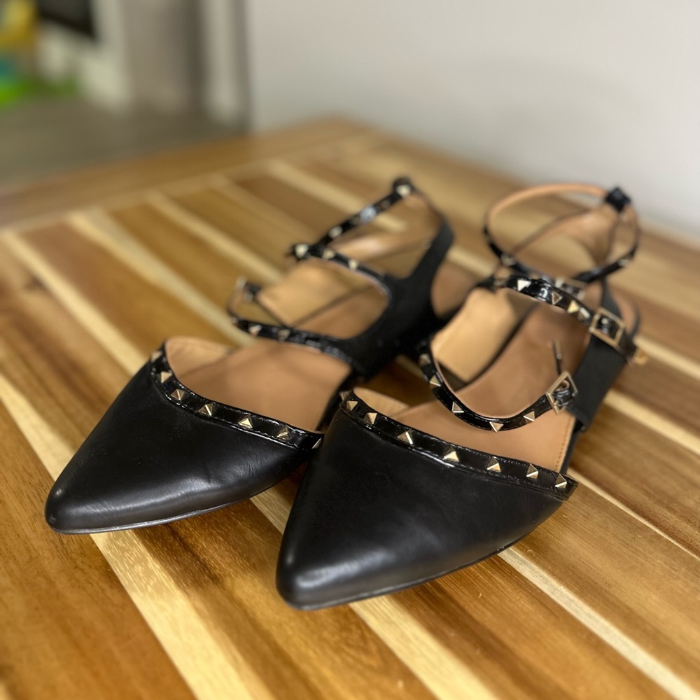 REAL LEATHER ALDO STUDDED FLATS